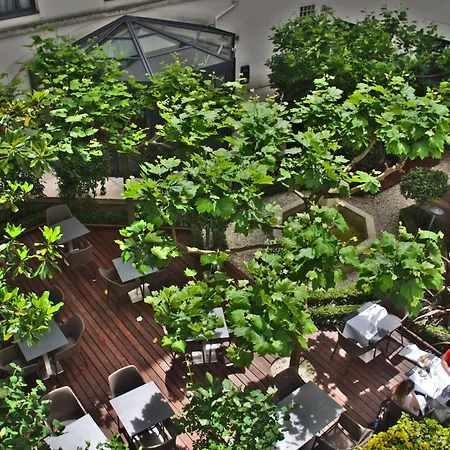 Hotel Mercure Gare Montparnasse Tgv 4*