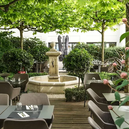 Hotel Mercure Gare Montparnasse Tgv Parigi