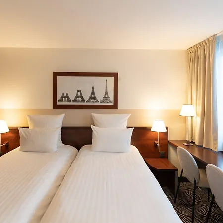 Hotel Mercure Gare Montparnasse Tgv