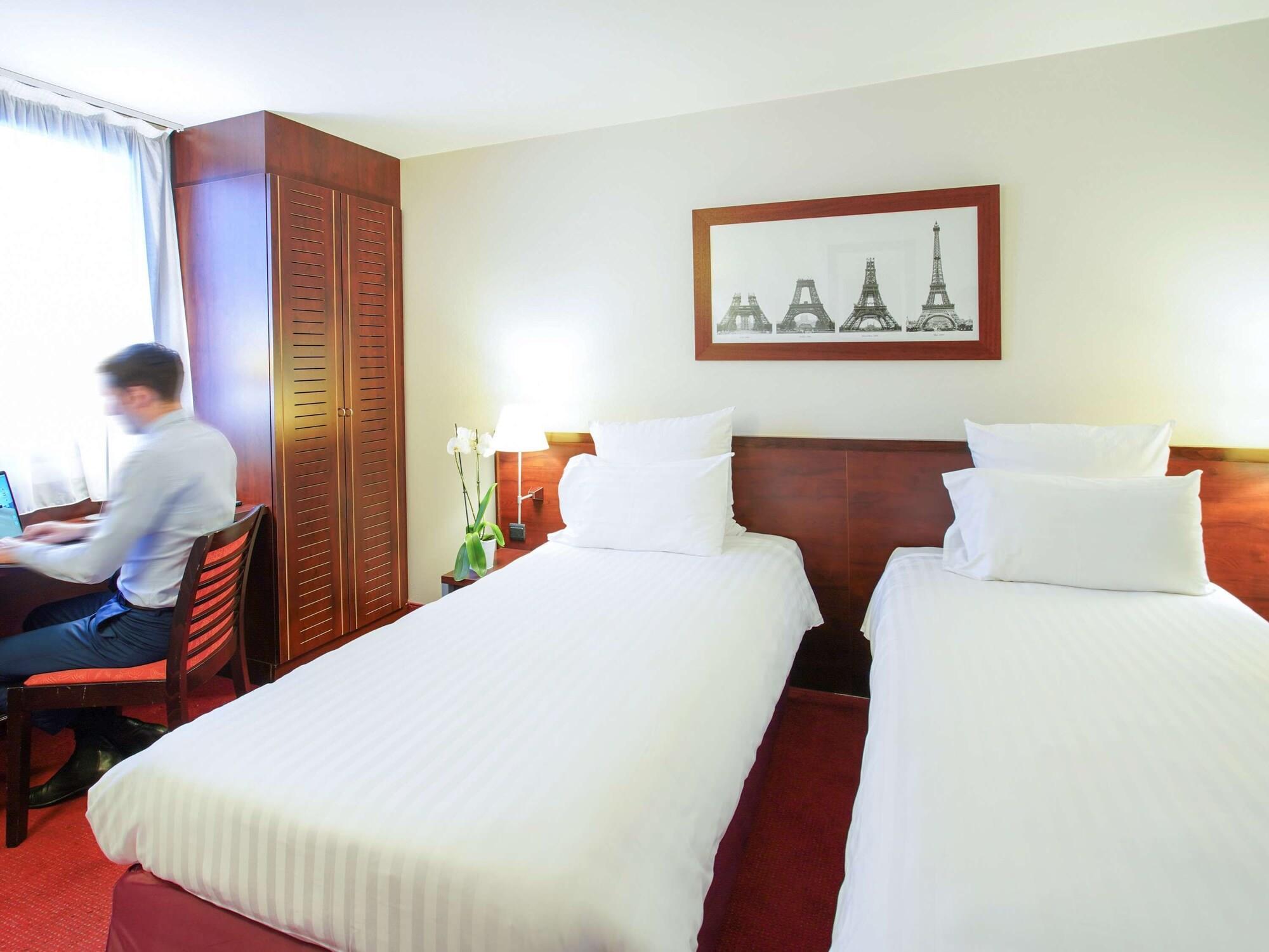 Hotel Mercure Gare Montparnasse Tgv