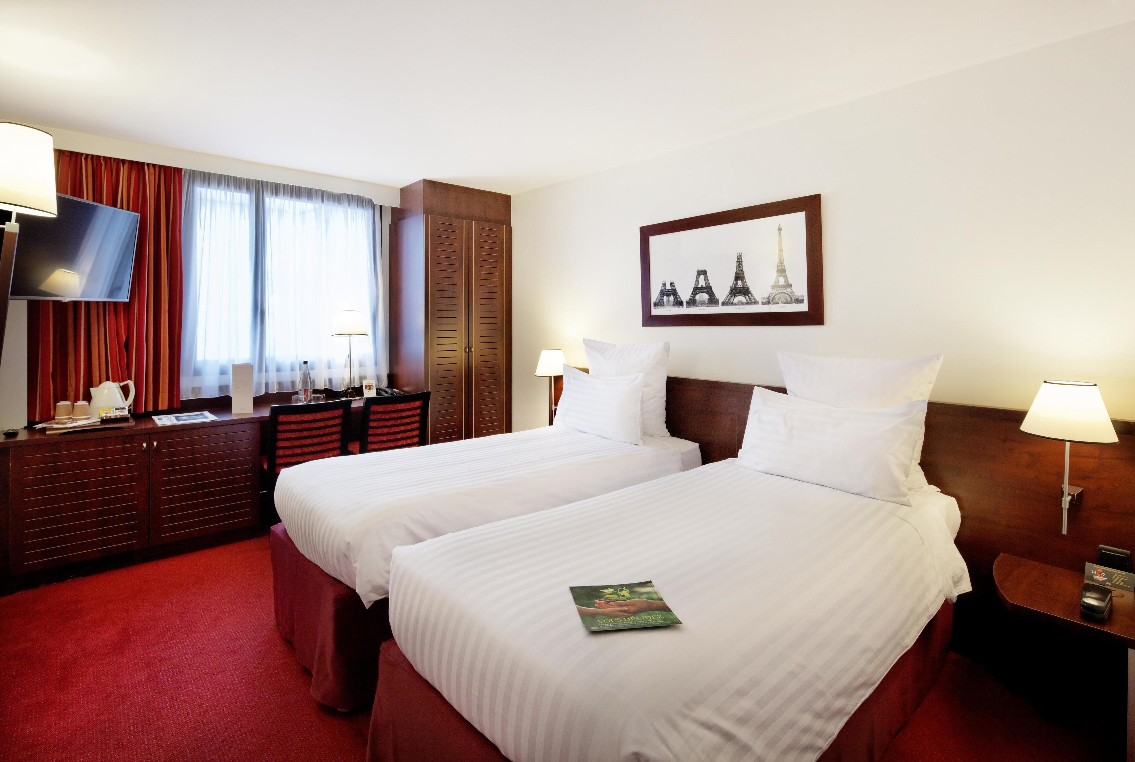 Hotel Mercure Gare Montparnasse Tgv Parigi