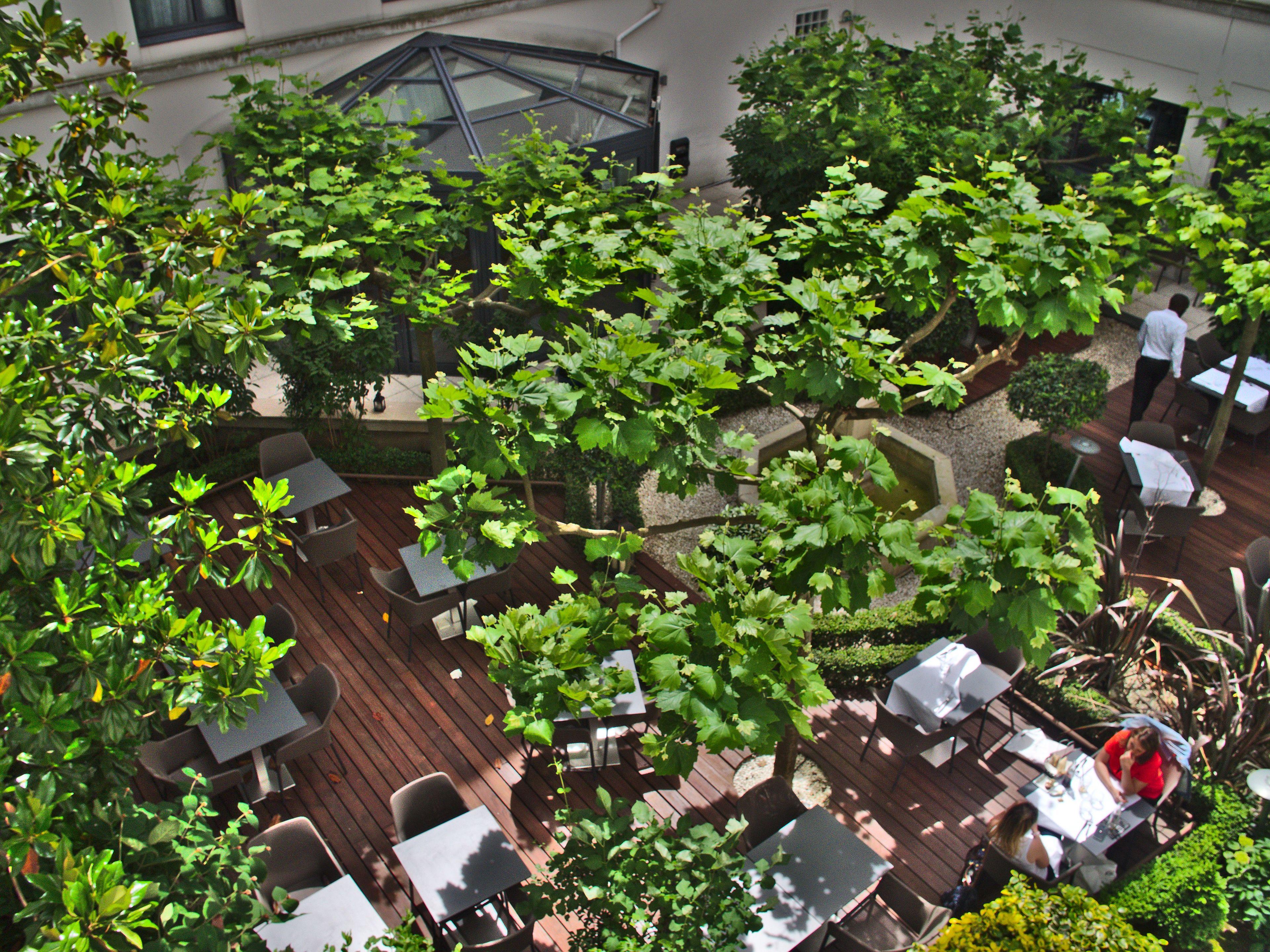 Hotel Mercure Gare Montparnasse Tgv 4*